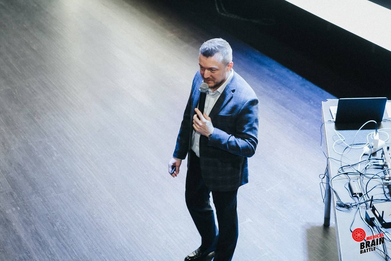 Первый медицинский квиз «Medical Brain Battle» сезон 2023. Ведущий на свадьбу, корпоратив и юбилей в Москве Сергей Рябинин