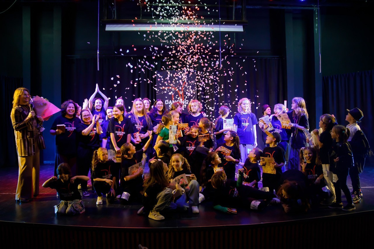 מָשׁוֹב. יבגני פלבין. צלם. תעשייה, דיווחים, חתונות, פורטרט