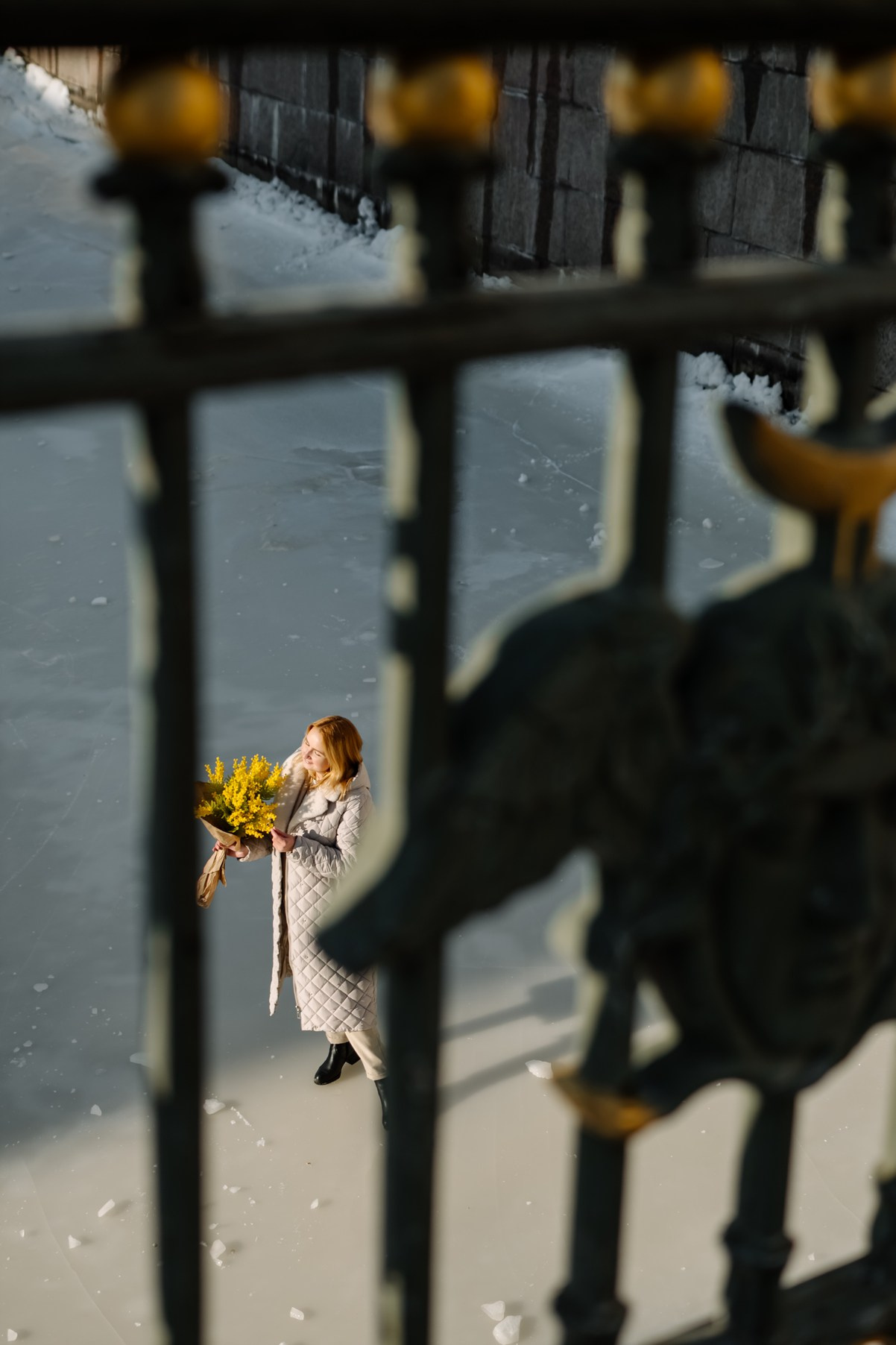 Прогулка с цветами по улицам и каналам. Свадебный и семейный фотограф в Санкт-Петербурге Елена Худякова