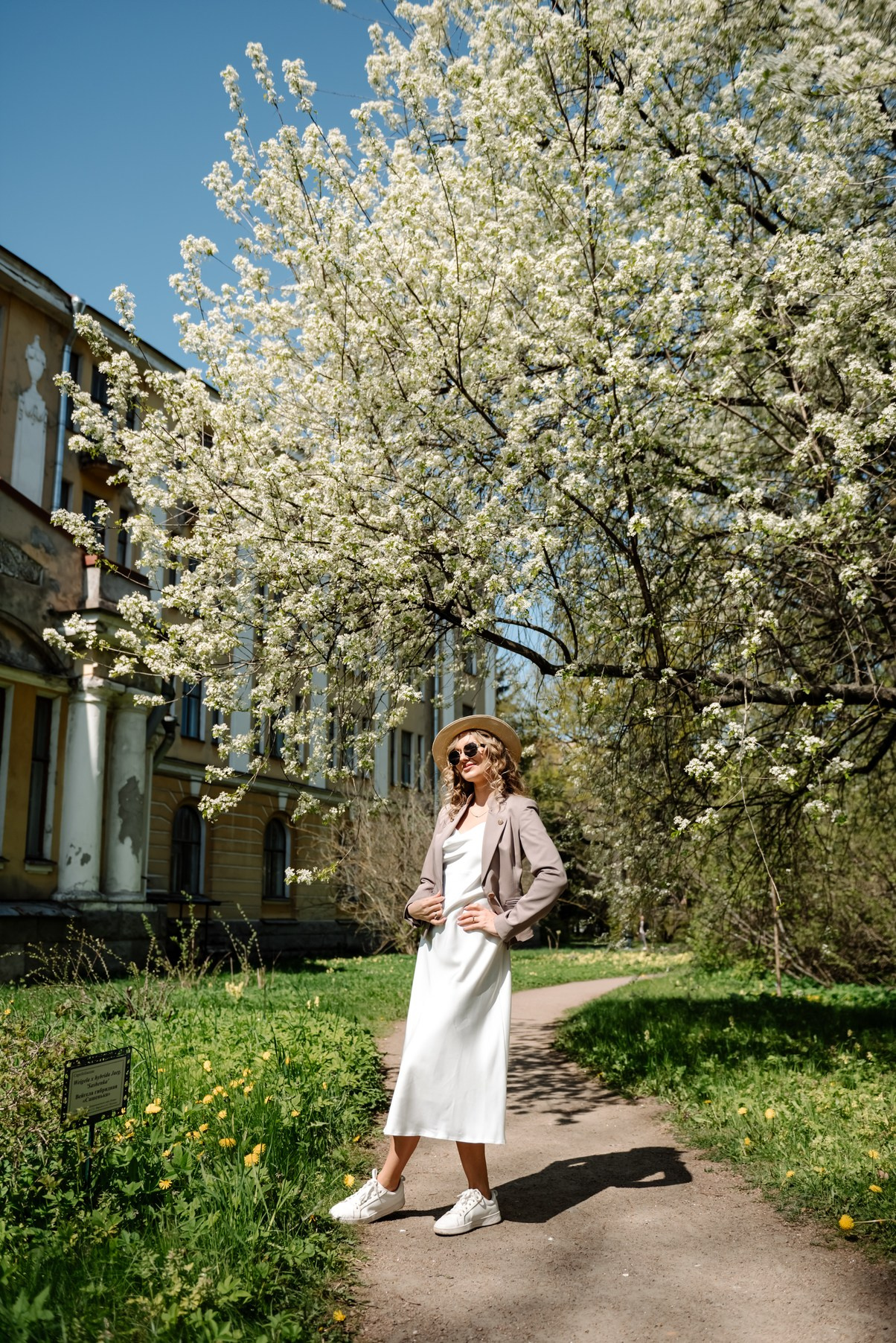 Оксана. Яблоневое цветение. Свадебный и семейный фотограф в Санкт-Петербурге Елена Худякова