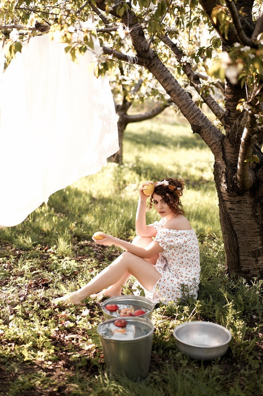 Девушка с лимонами. Свадебный фотограф в Ростове-на-Дону. Таинство Крещения и Венчания, семейные фотосессии. Алёна Чёботова