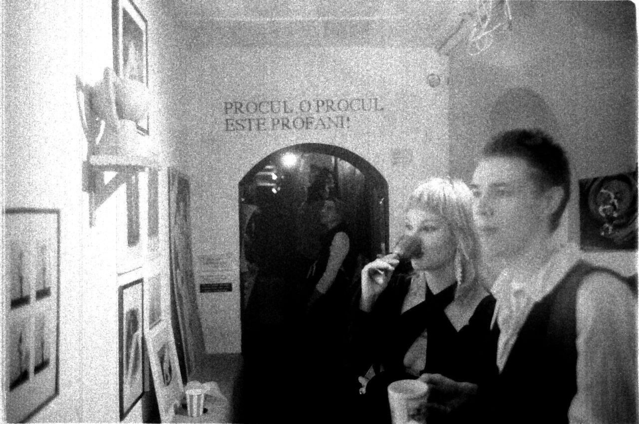 Проклятый академизм. Елизавета Иванова — независимый куратор, культуролог, исследователь художественных практик, художник