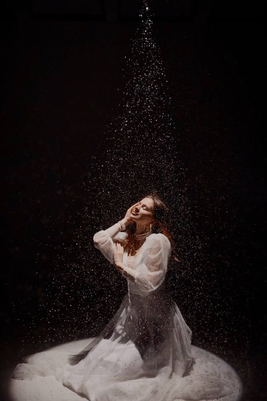 Зал с Белой циклорамой «White». BACKSTAGE фотостудия