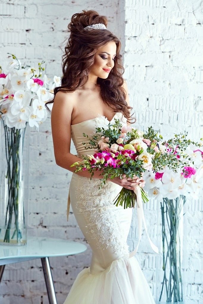 Примеры свадебных платьев. Модельер Евгений Бременев