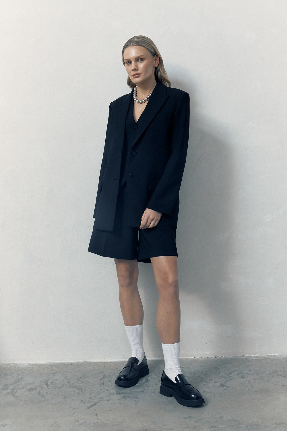 София, 40-42 р-р, 173 см рост. KED Production — продакшн из СПб. Создаём фото, видео и контент, который помогает брендам и селлерам продавать больше