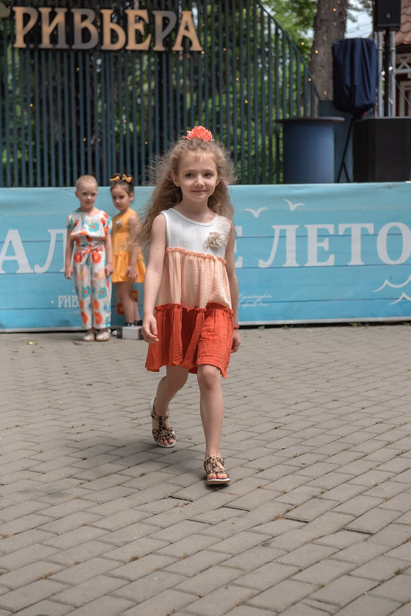 Парк Ривьера дефиле HAPPYkids. Семейный и коммерческий фотограф в Сочи Александр Бодунов