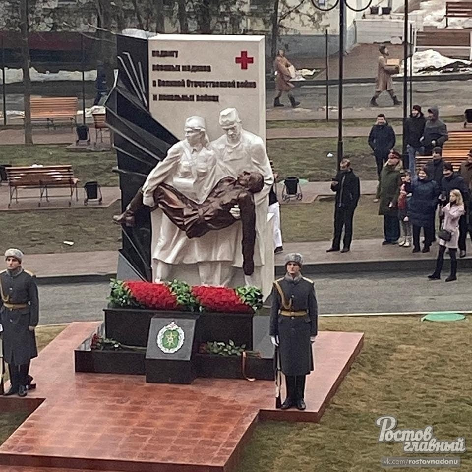 Альбом памятников и мемориалов. Автор Лындин Дмитрий Васильевич. Лындин Дмитрий Васильевич — официальный сайт скульптора