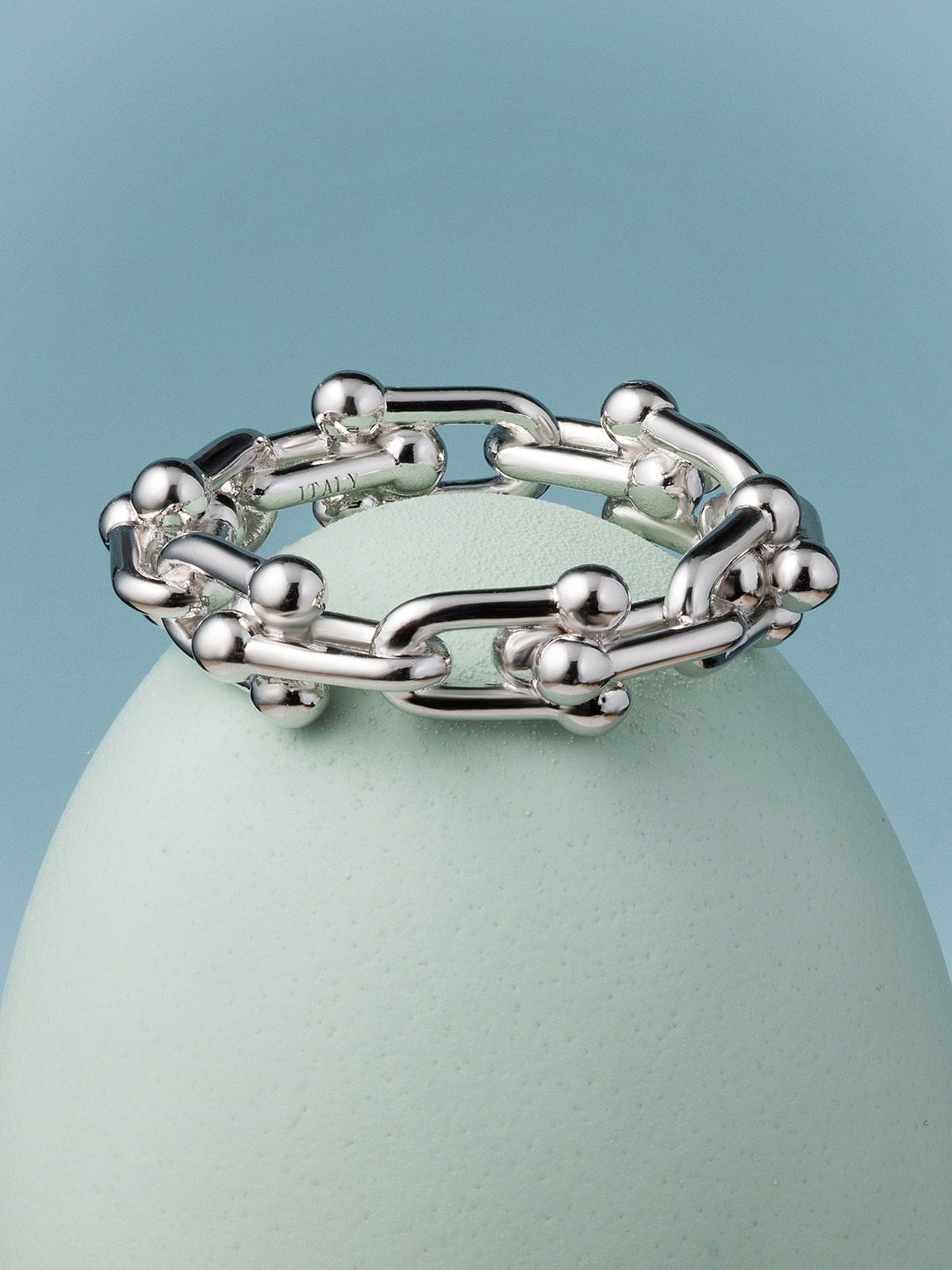 Предметная съемка бижутерии и косметики. Предметный фотограф в Москве Вячеслав Тимошенко