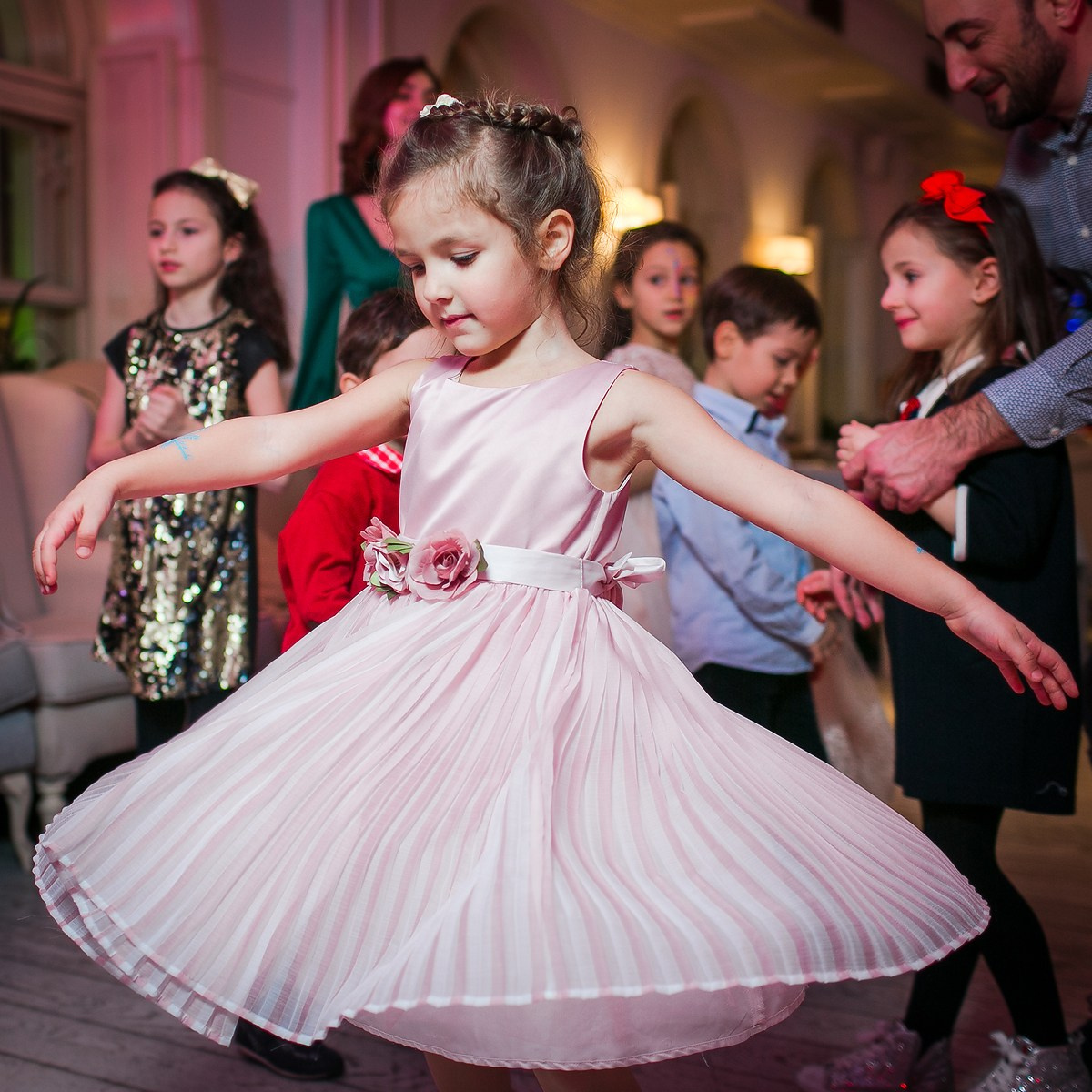 Фотосъемка детского Дня рождения Элизы. Репортажный фотограф Борис Геер