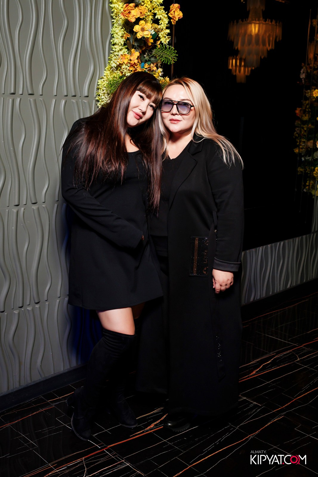 БАР ПАНАЕХАЛИ НА ТОЛЕ БИ. КИПЯТКОМ АЛМАТЫ!