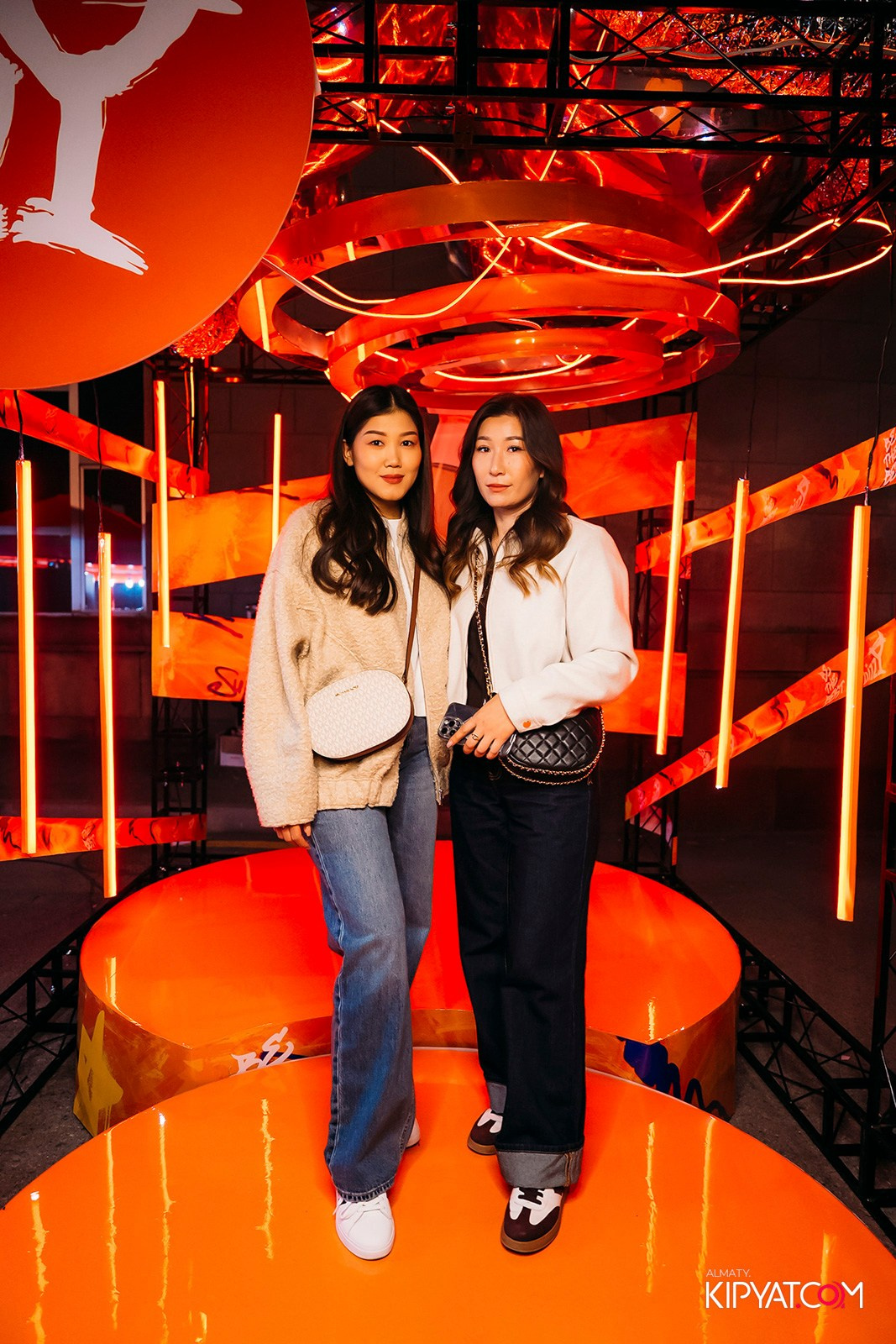 КОНЦЕРТ МИРАСА ЖУГУНУСОВА НА ЦЕНТРАЛЬНОМ СТАДИОНЕ. КИПЯТКОМ АЛМАТЫ!