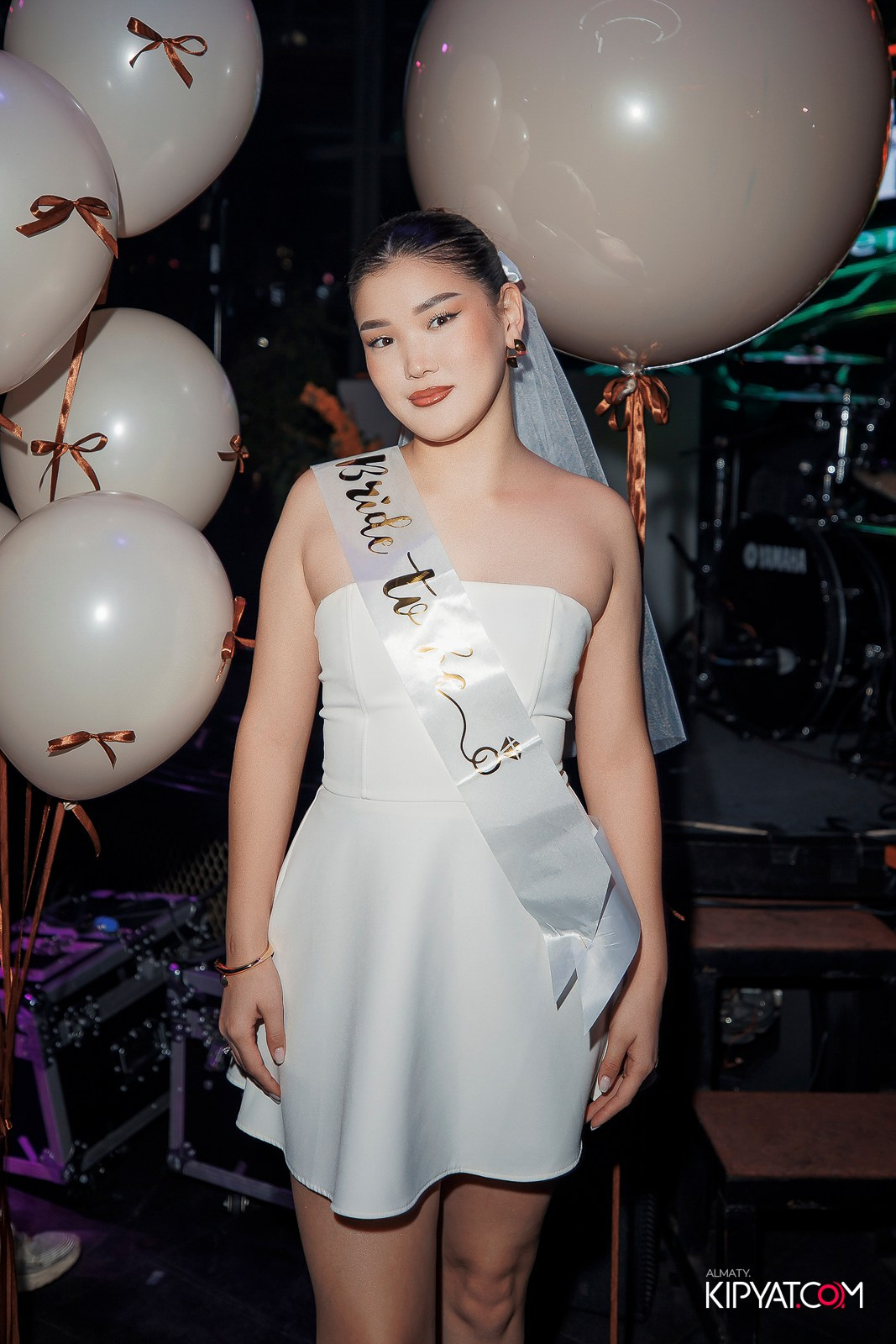 FRIENDS BAR & TERRACE. КИПЯТКОМ АЛМАТЫ!