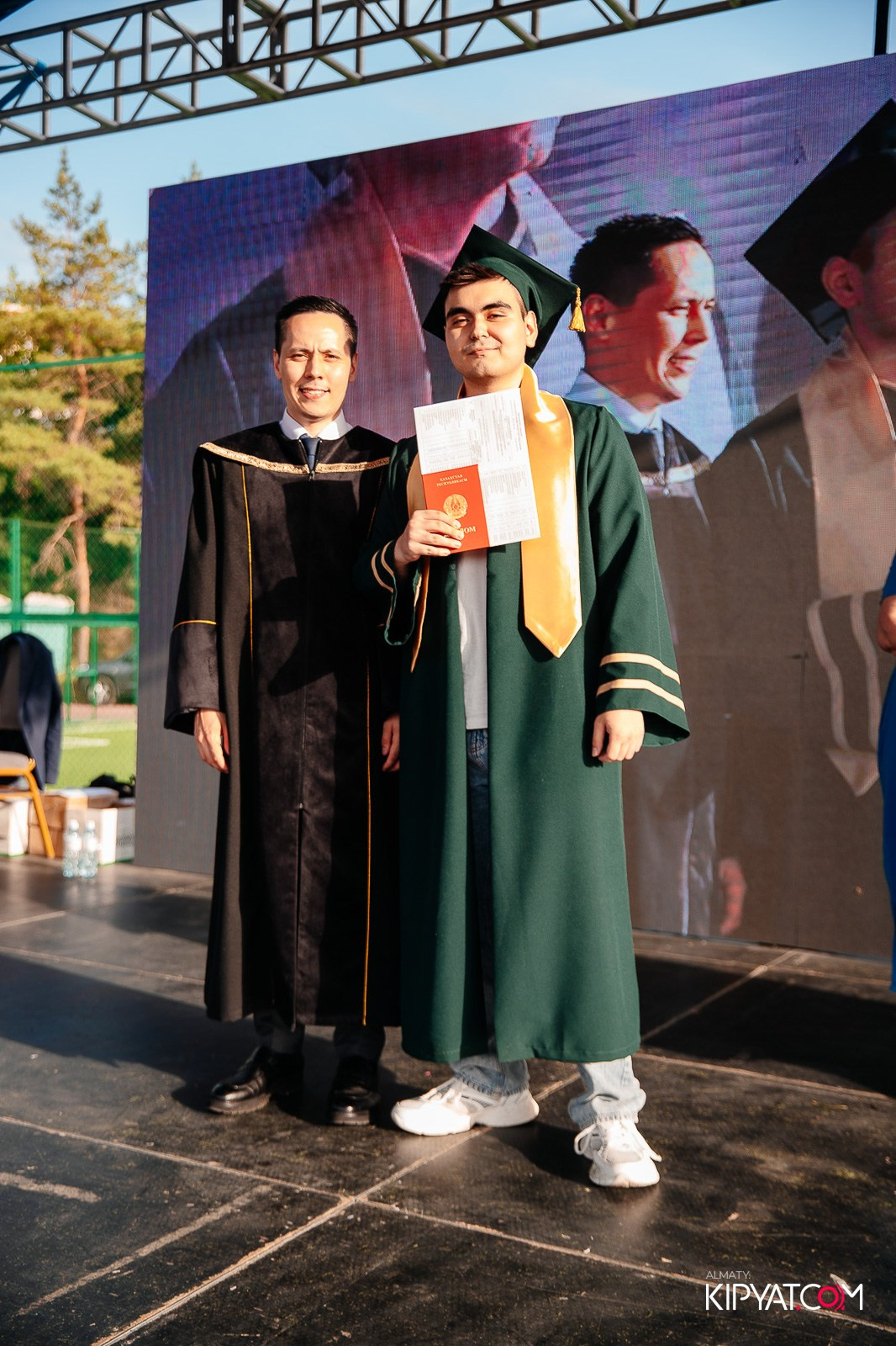 ВРУЧЕНИЕ ДИПЛОМОВ — НАРХОЗ КОЛЛЕДЖ. Part 3. КИПЯТКОМ АЛМАТЫ!