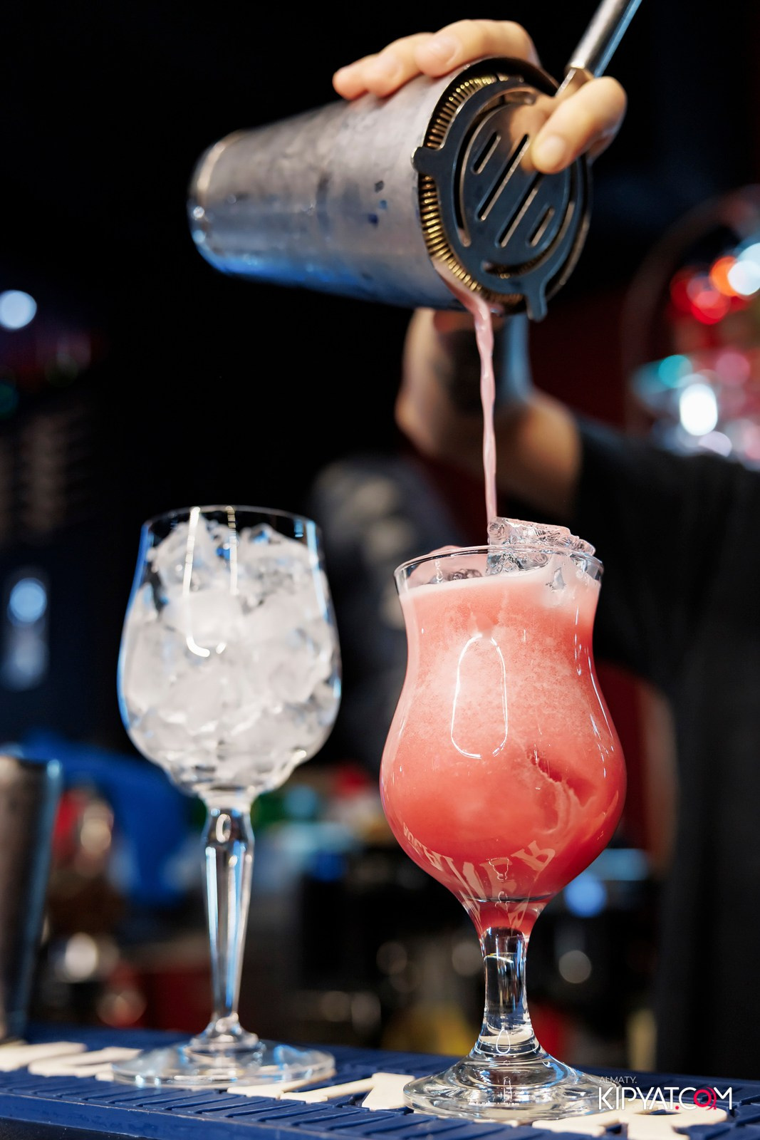 ЗАЯ, НА БИС. КИПЯТКОМ АЛМАТЫ!