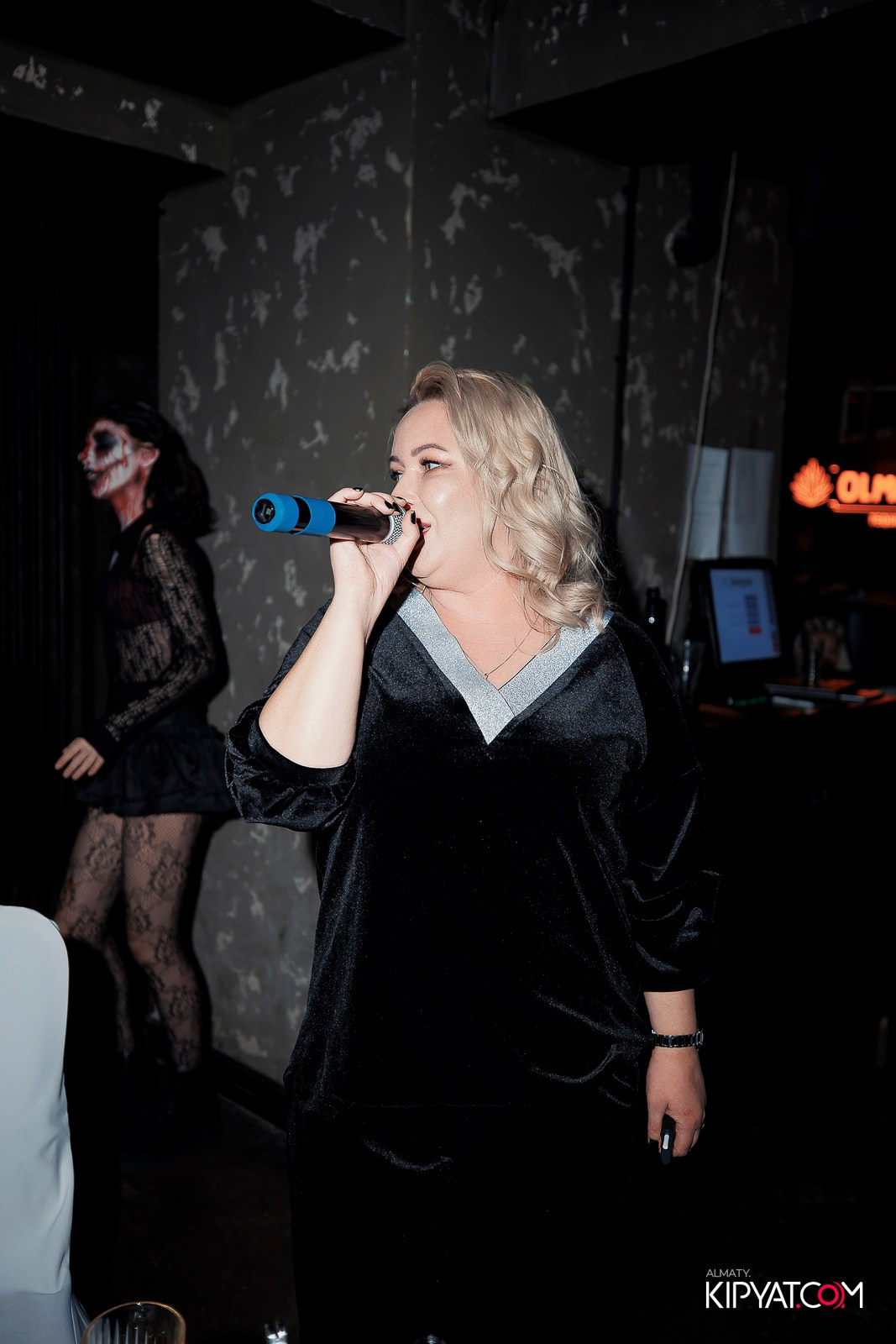 МУЗЫКАЛЬНОЕ ЛОТО В HIT RETRO. КИПЯТКОМ АЛМАТЫ!