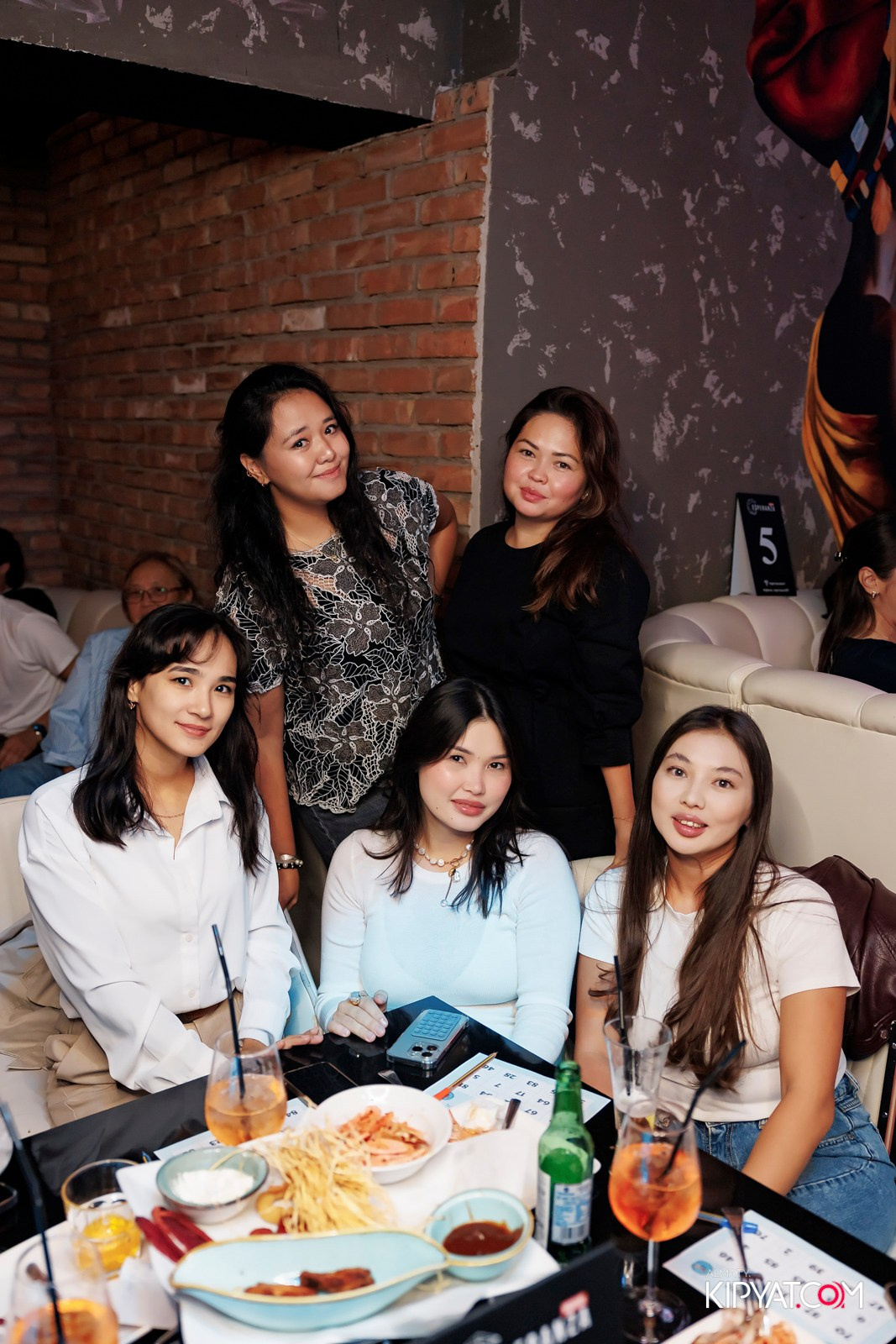 МУЗЫКАЛЬНОЕ ЛОТО В HIT RETRO. КИПЯТКОМ АЛМАТЫ!