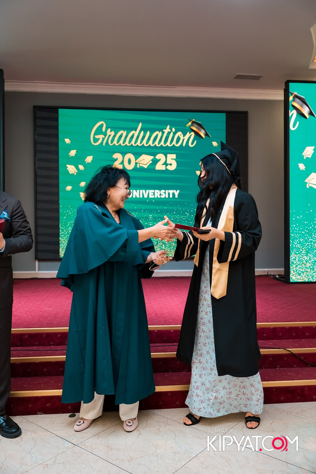 GRADUATION 2025 Q UNIVERSITY. КИПЯТКОМ АЛМАТЫ!