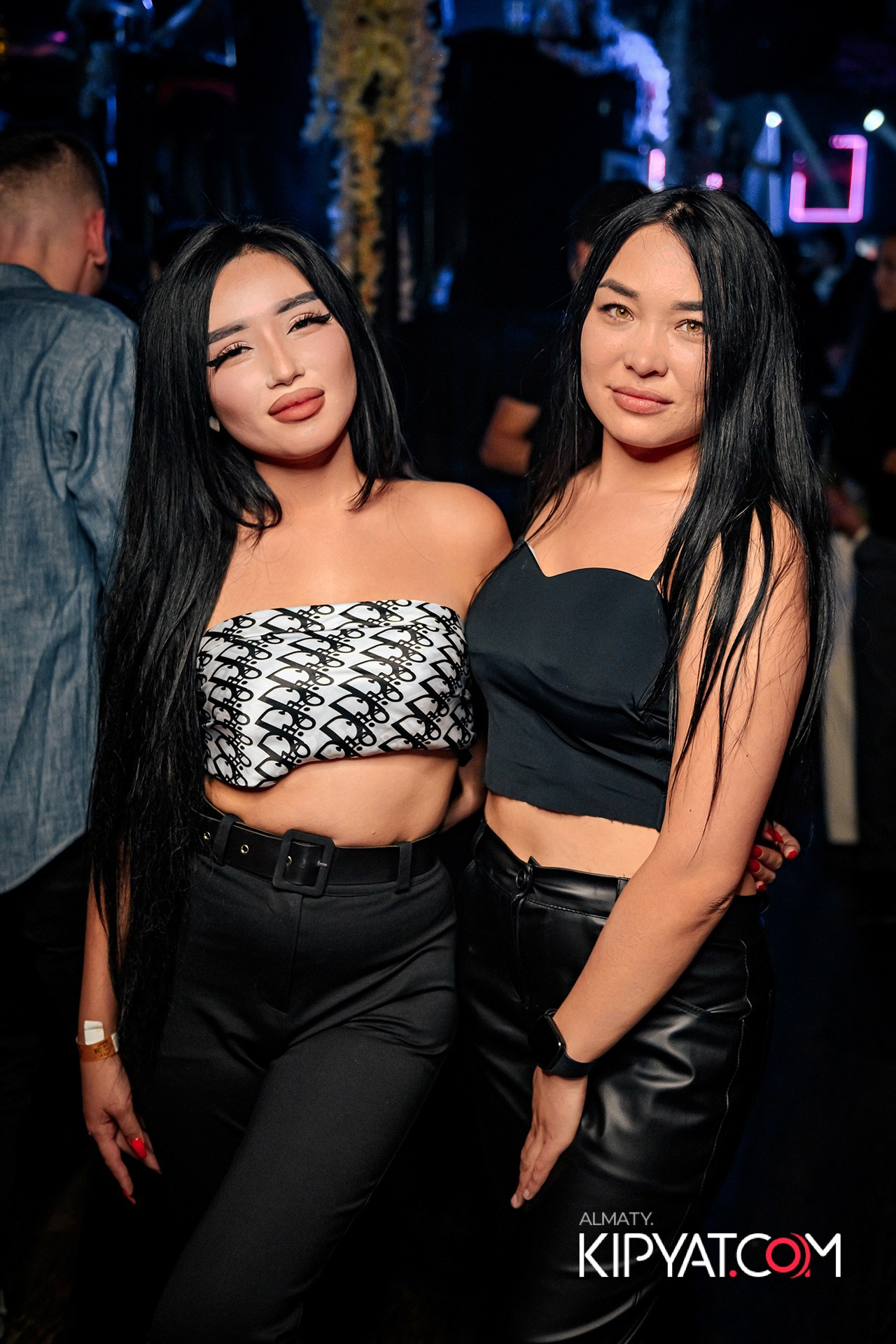 UYAT EMES BAR. КИПЯТКОМ АЛМАТЫ!