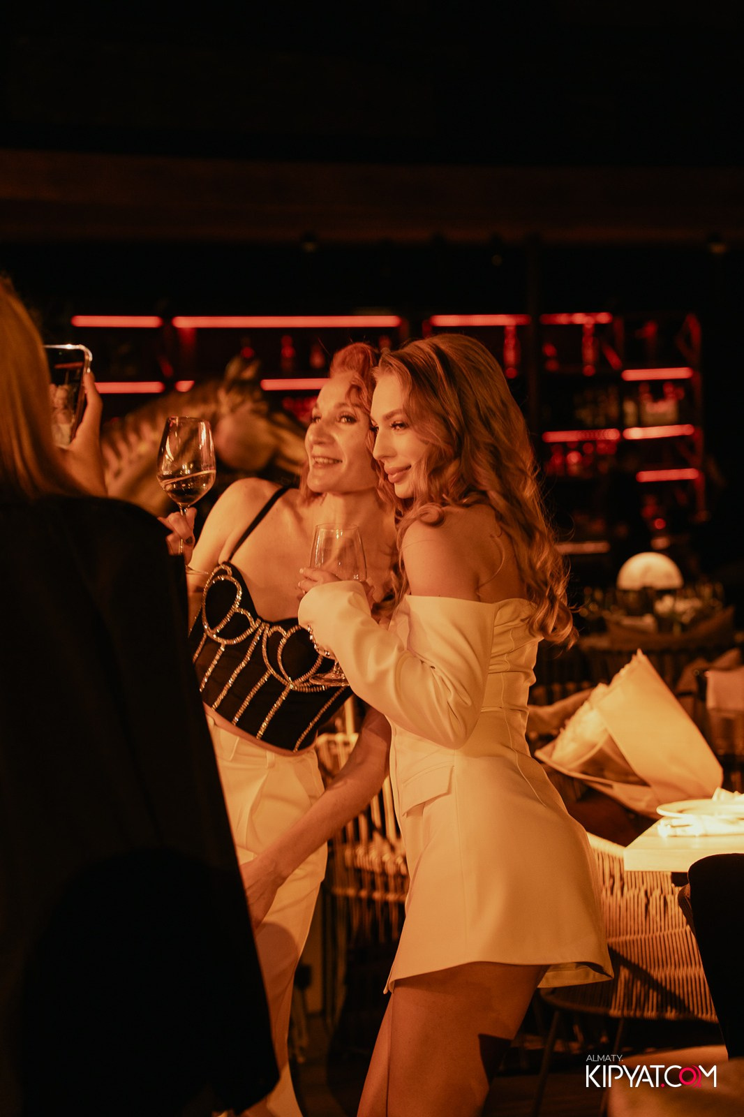 QUEEN. КИПЯТКОМ АЛМАТЫ!