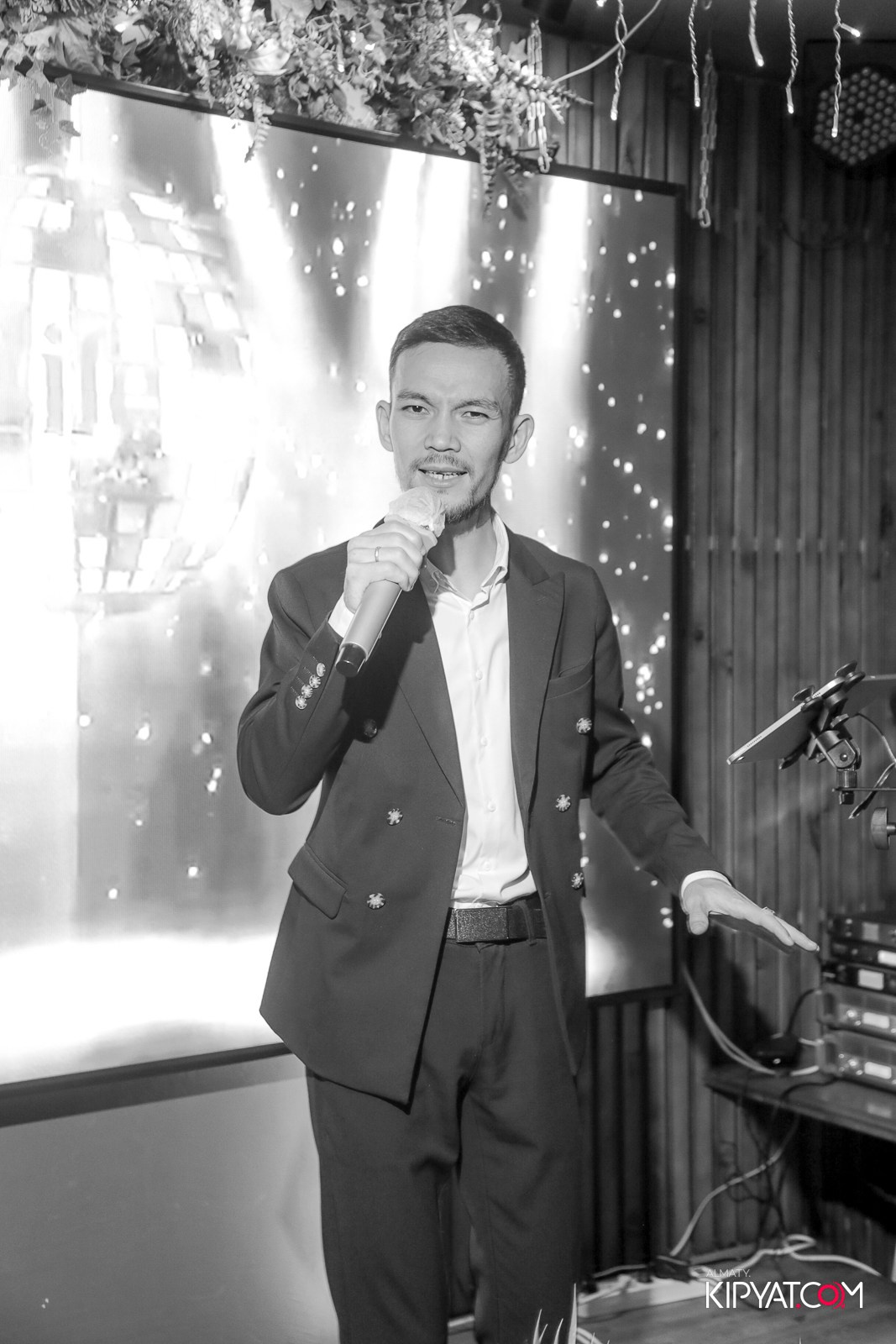 LIFE GRILL CAFE. КИПЯТКОМ АЛМАТЫ!