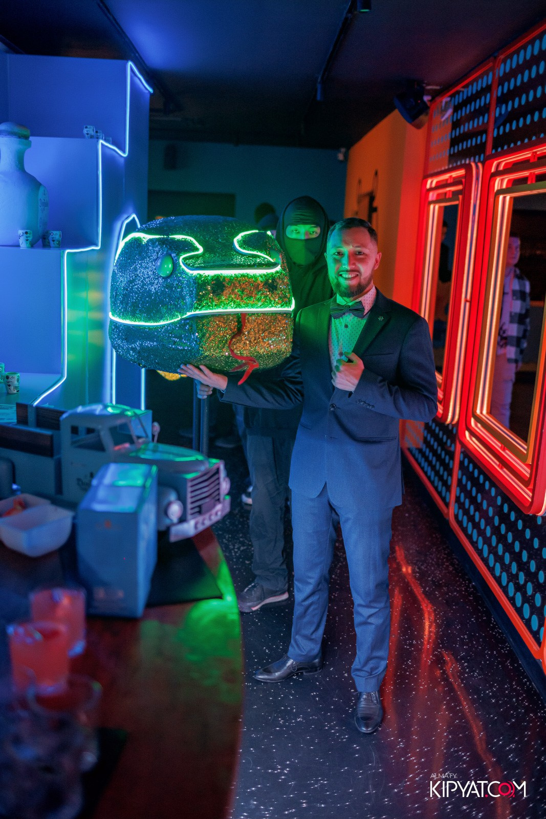 SANTA BARBARA. КИПЯТКОМ АЛМАТЫ!