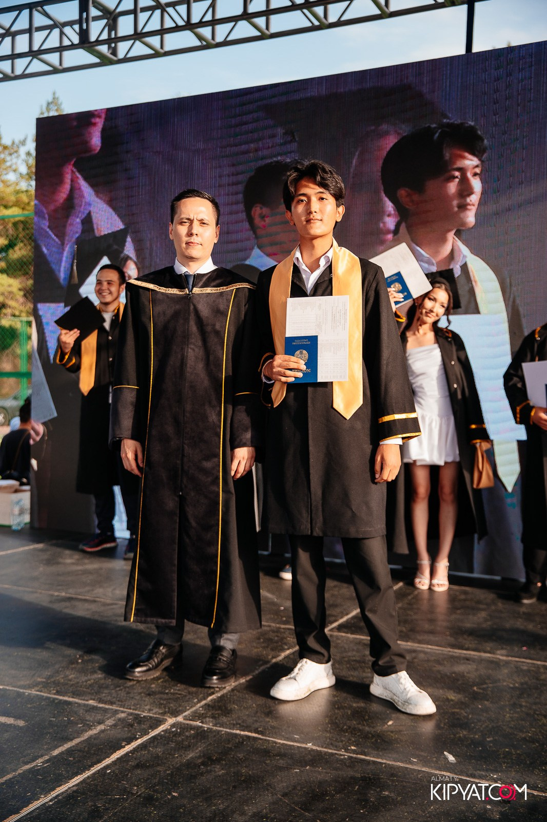 ВРУЧЕНИЕ ДИПЛОМОВ — НАРХОЗ КОЛЛЕДЖ. Part 3. КИПЯТКОМ АЛМАТЫ!