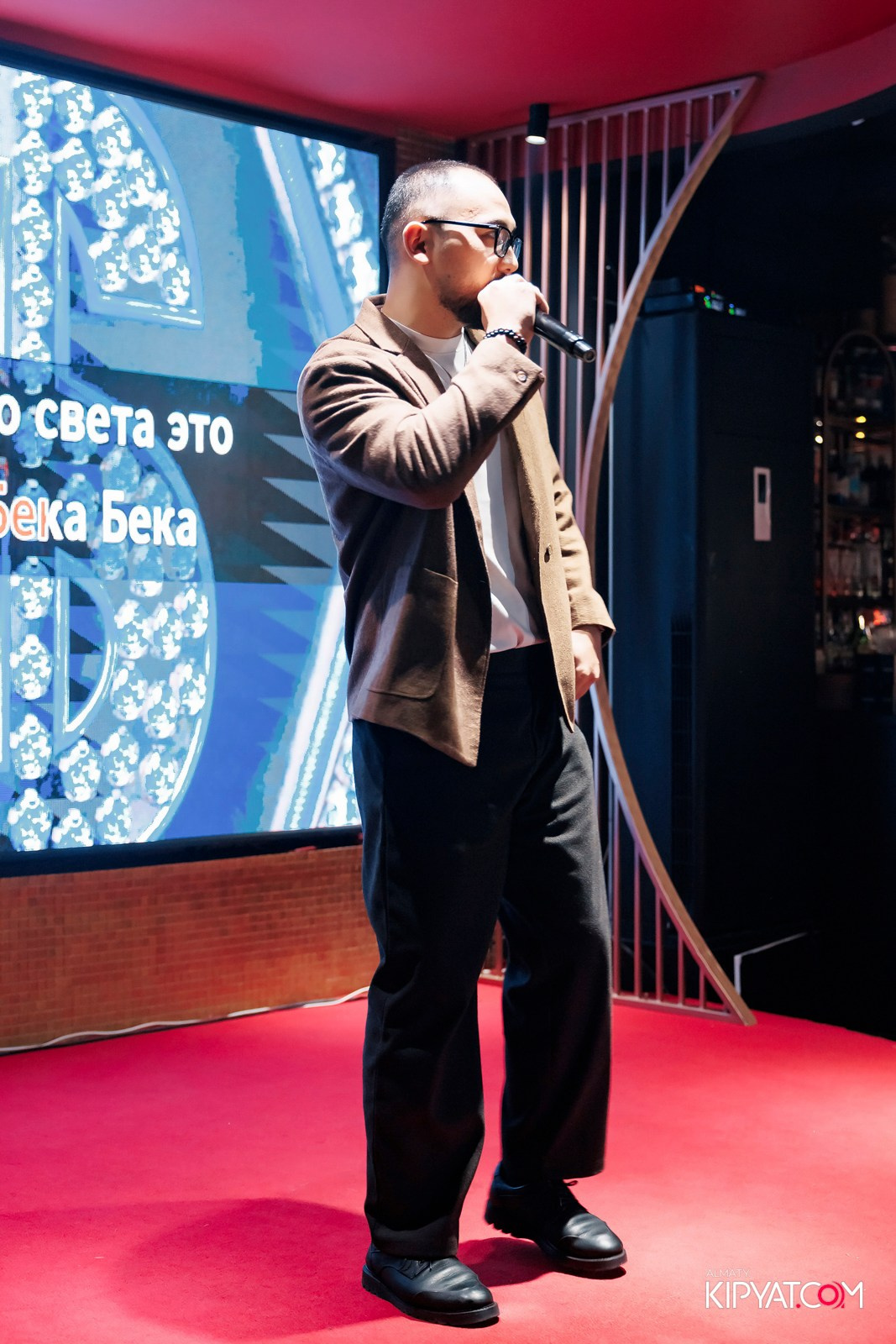 ЗАЯ, НА БИС. КИПЯТКОМ АЛМАТЫ! Фотосъемка мероприятий в Алматы