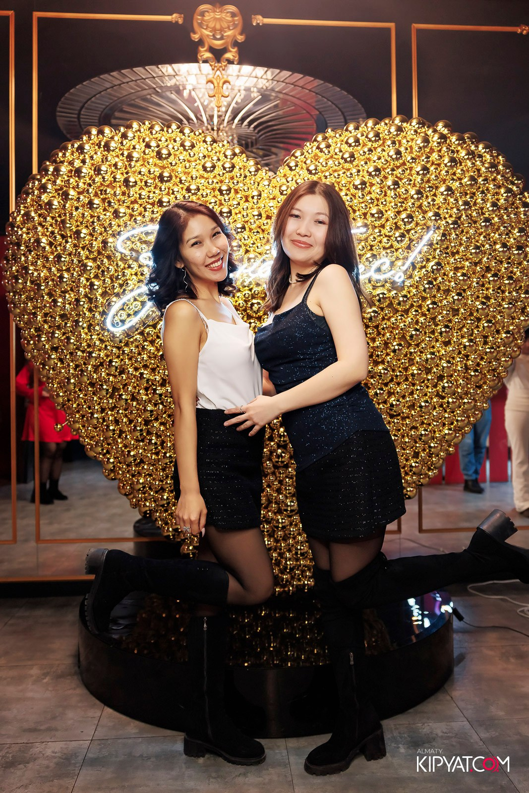 ЗАЯ, НА БИС. КИПЯТКОМ АЛМАТЫ! Фотосъемка мероприятий в Алматы