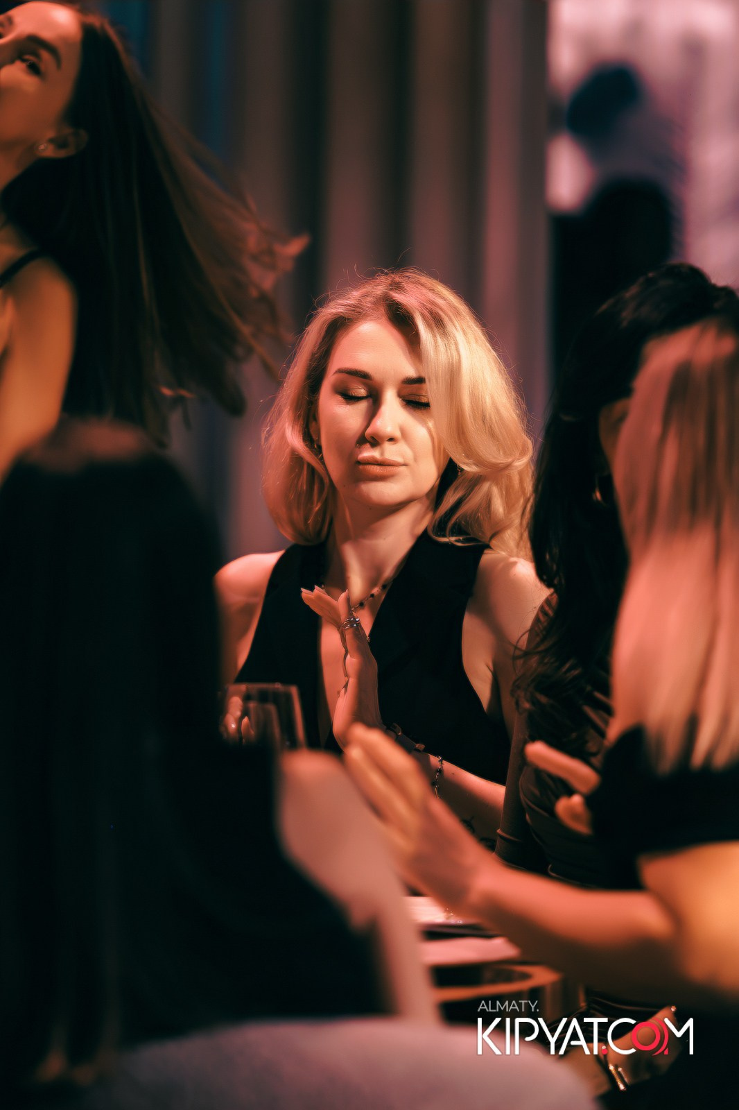 QUEEN. КИПЯТКОМ АЛМАТЫ!