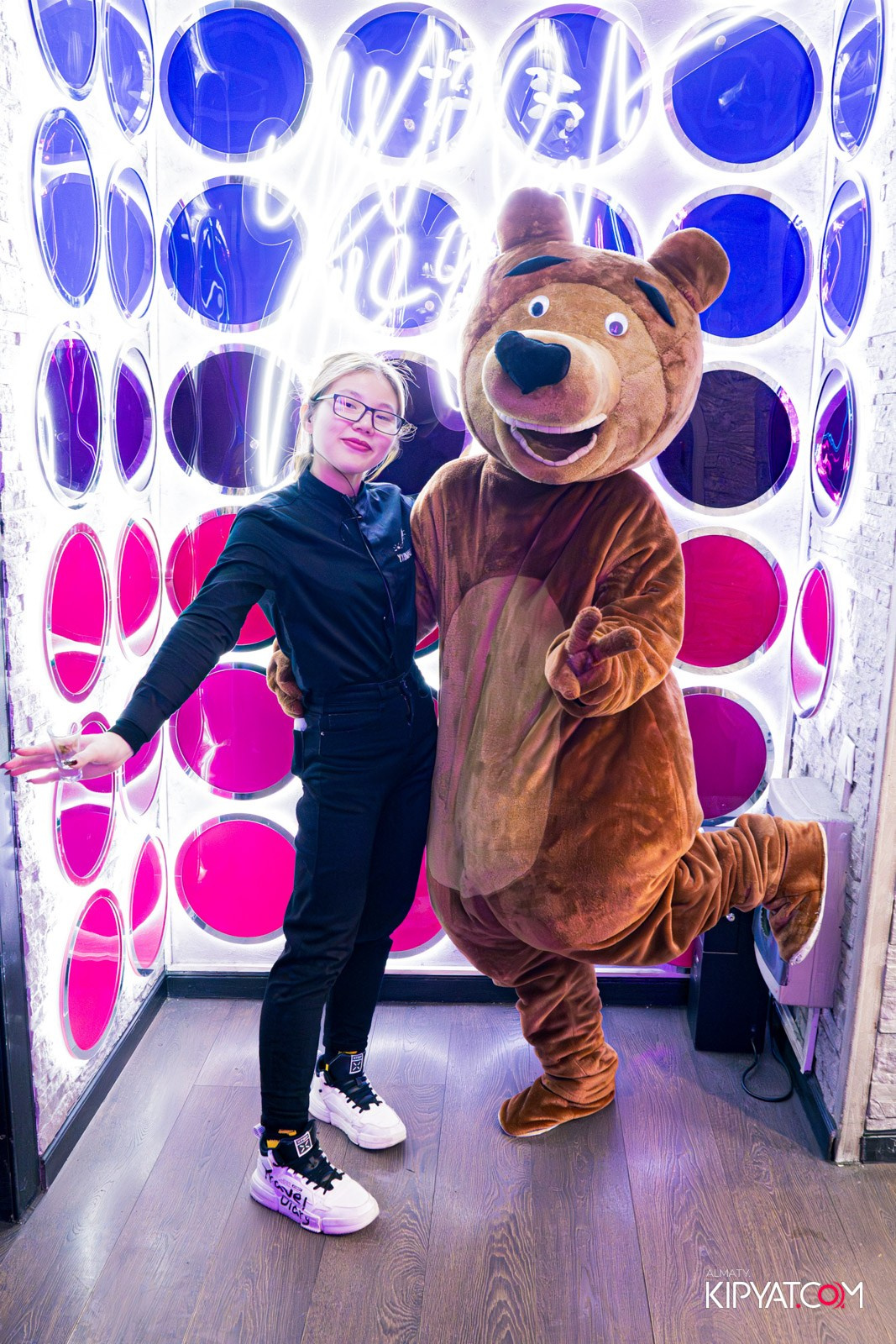 УХО И МЕДВЕДЬ НА ГАГАРИНА. КИПЯТКОМ АЛМАТЫ!