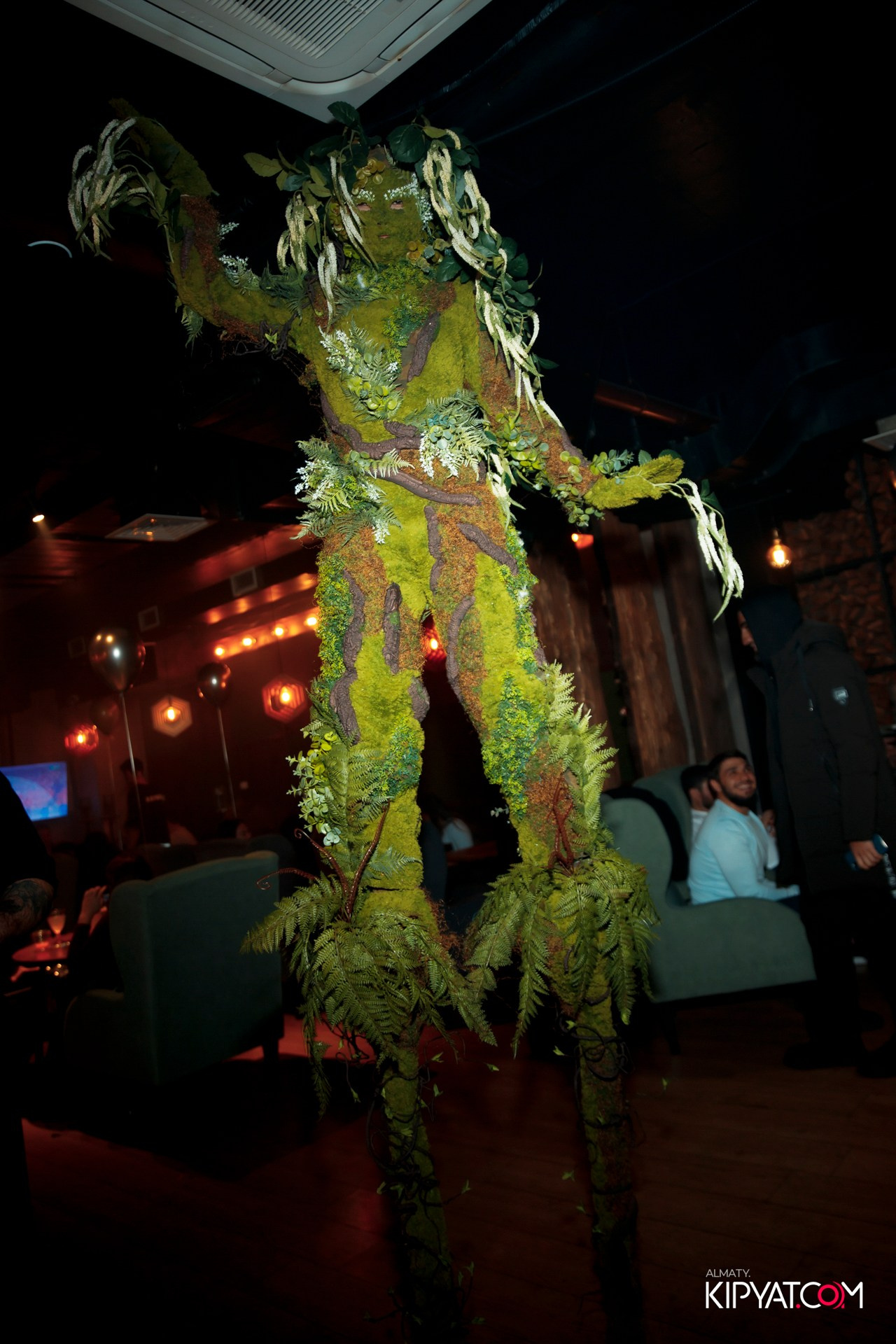 ДЕНЬ РОЖДЕНИЯ MYATA LOUNGE MENDYKULOVA. КИПЯТКОМ АЛМАТЫ! Фотосъемка мероприятий в Алматы