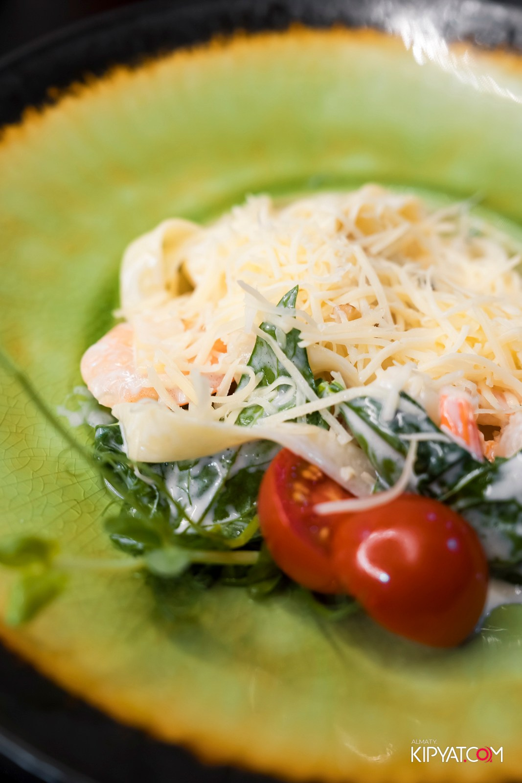 СЕМЕЙНЫЙ РЕСТОРАН BAZAAR. КИПЯТКОМ АЛМАТЫ!