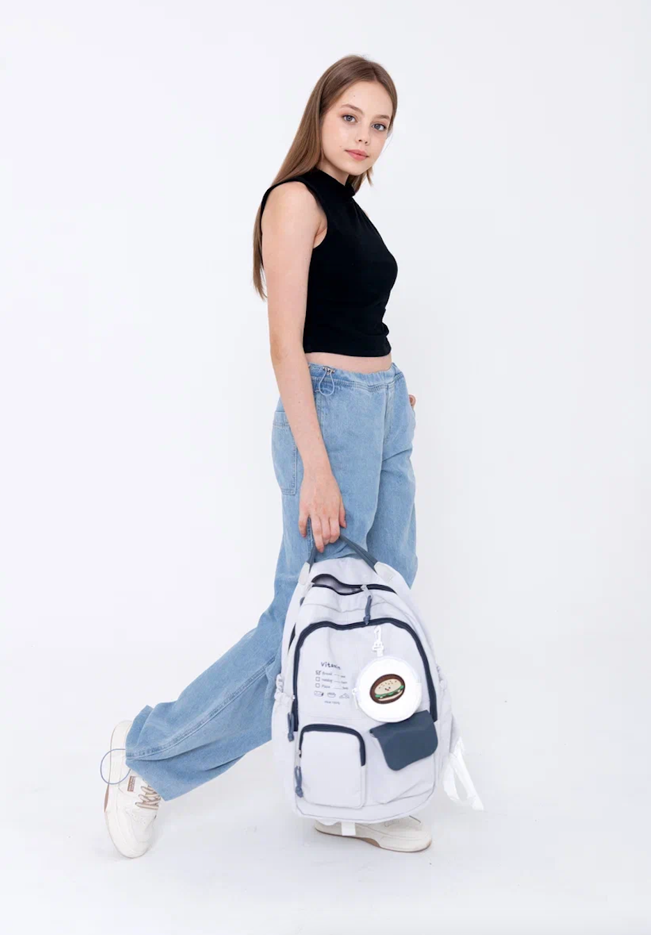 Девочка 2. KED Production — продакшн из СПб. Создаём фото, видео и контент, который помогает брендам и селлерам продавать больше