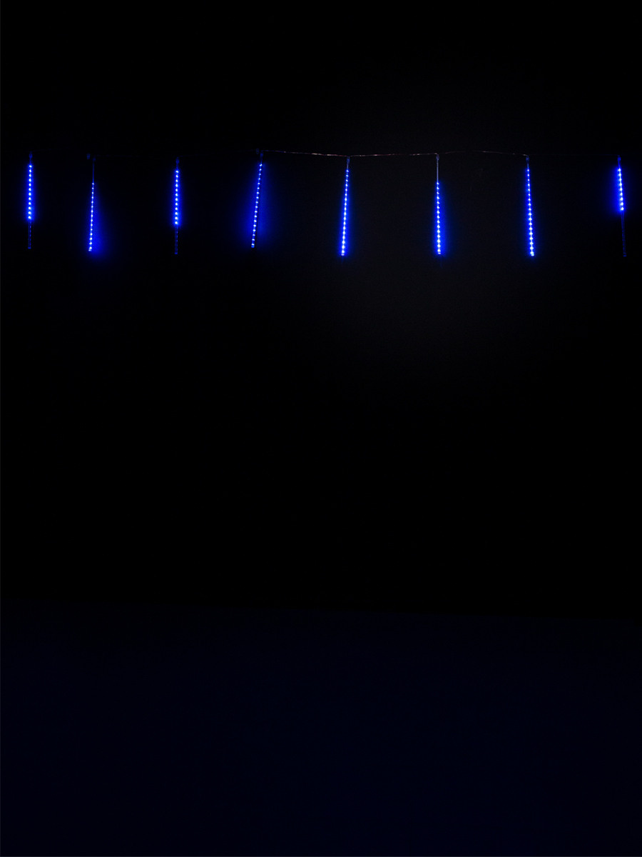 Гирлянда на солнечных батареях. На чёрном фоне. С созданием композиции. Предметная, рекламная фотосъёмка в Орле. Предметный фотограф в Орле