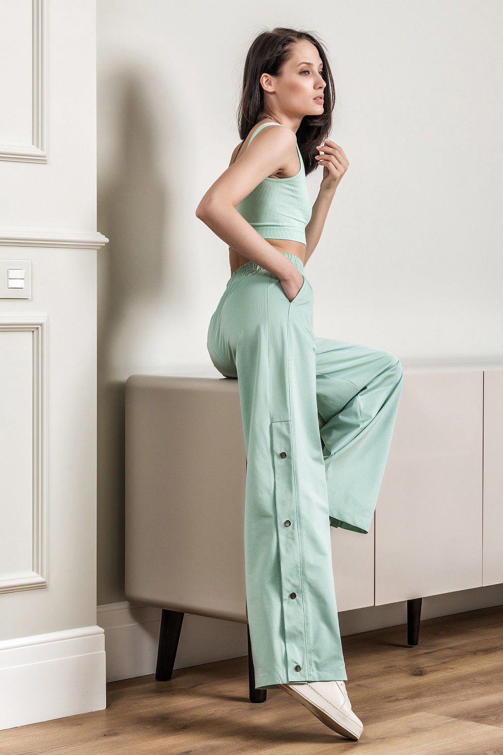 Фотосъёмка одежды для женщин и девушек. Фотосъёмка интерьеров и архитектуры гостиниц, промышленная съёмка