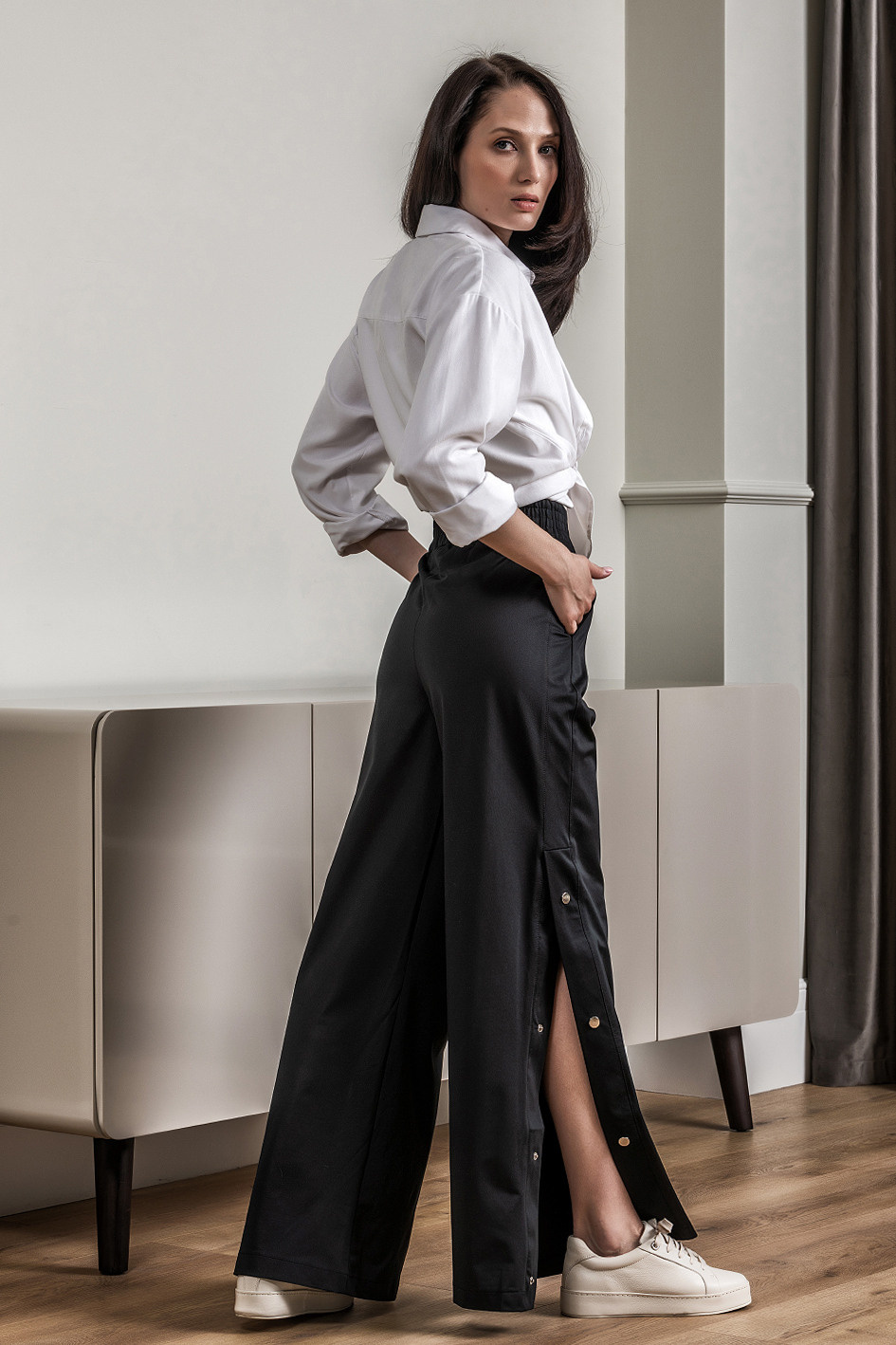 Фотосъёмка одежды для женщин и девушек. Фотосъёмка интерьеров и архитектуры гостиниц, промышленная съёмка