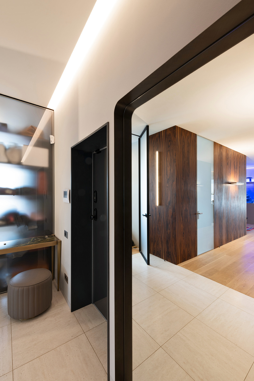 Частный интерьер. Архитектор Григорий Дайнов. Фотосъёмка интерьеров и архитектуры гостиниц, промышленная съёмка