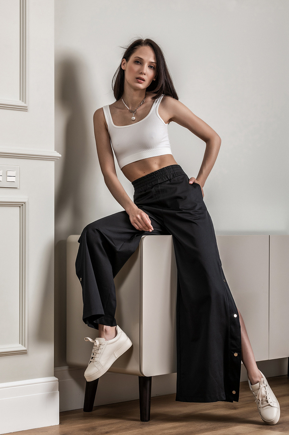 Фотосъёмка одежды для женщин и девушек. Фотосъёмка интерьеров и архитектуры гостиниц, промышленная съёмка