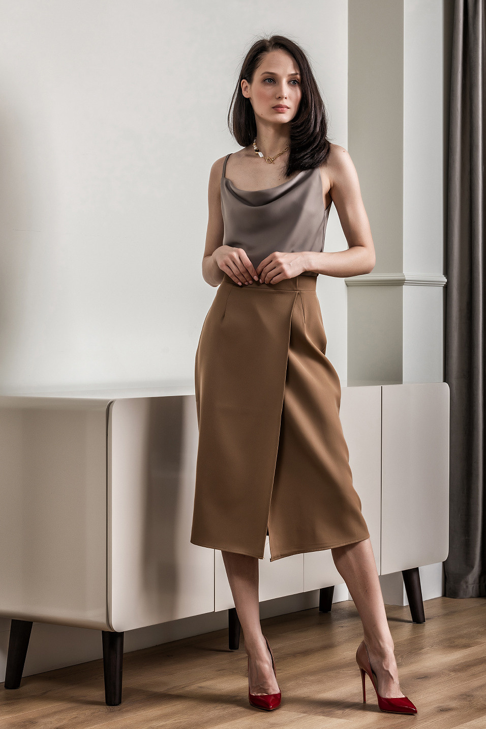 Фотосъёмка одежды для женщин и девушек. Фотосъёмка интерьеров и архитектуры гостиниц, промышленная съёмка