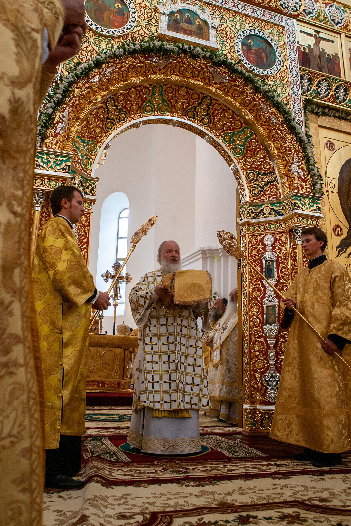 Освящение Кафедрального собора Успения Пресвятой Богородицы. Фотосъёмка интерьеров и архитектуры гостиниц, промышленная съёмка