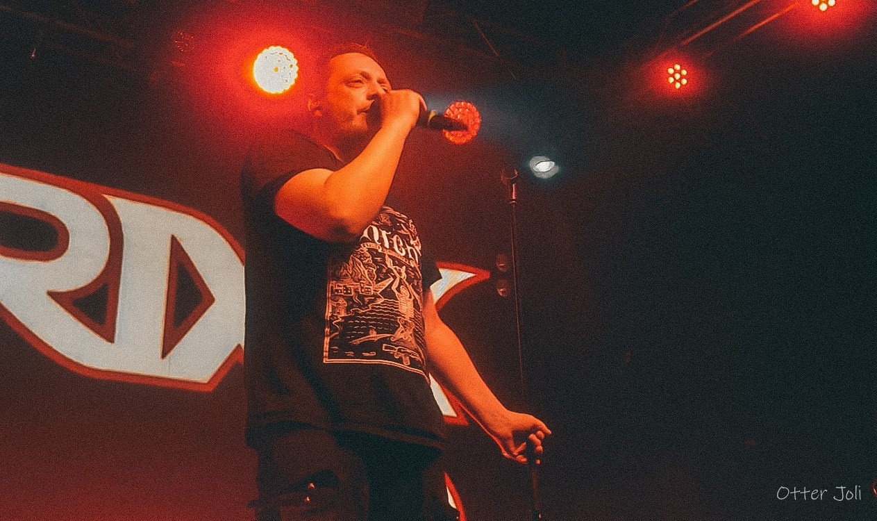 Screens. Концертный репортёр Валерия Сафина