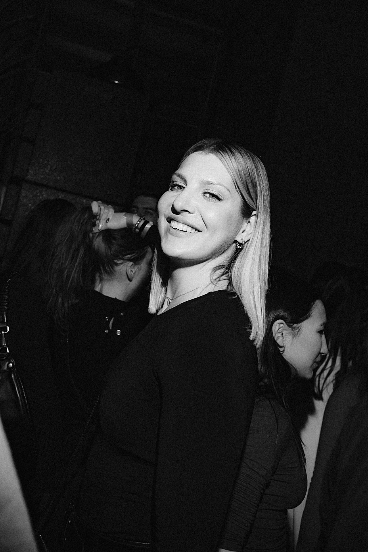 ЦЕНЗУРА БАР. Анастасия Попова — свадебный и репортажный фотограф | Воронеж, Павловск