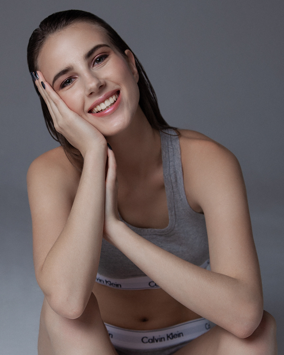 Фотосессия в нижнем белье на циклораме. Контент фотограф в Москве и области Елена Кулакова