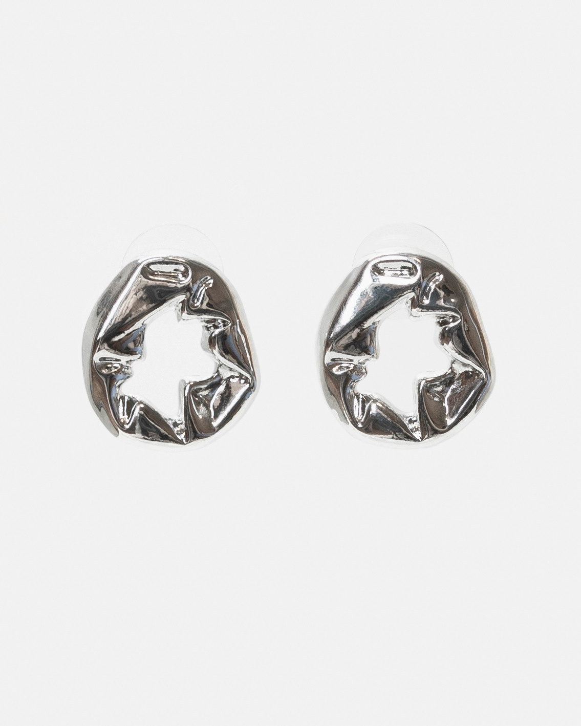 Портретная и предметная съемка украшений для Wildberries. Контент фотограф в Москве и области Елена Кулакова