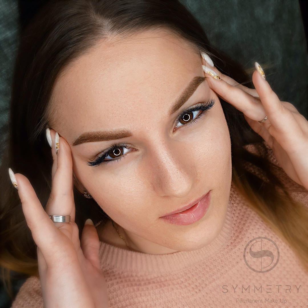 Саша. Студия перманентного макияжа, косметологии и массажа SYMMETRY в Москве, м. Киевская