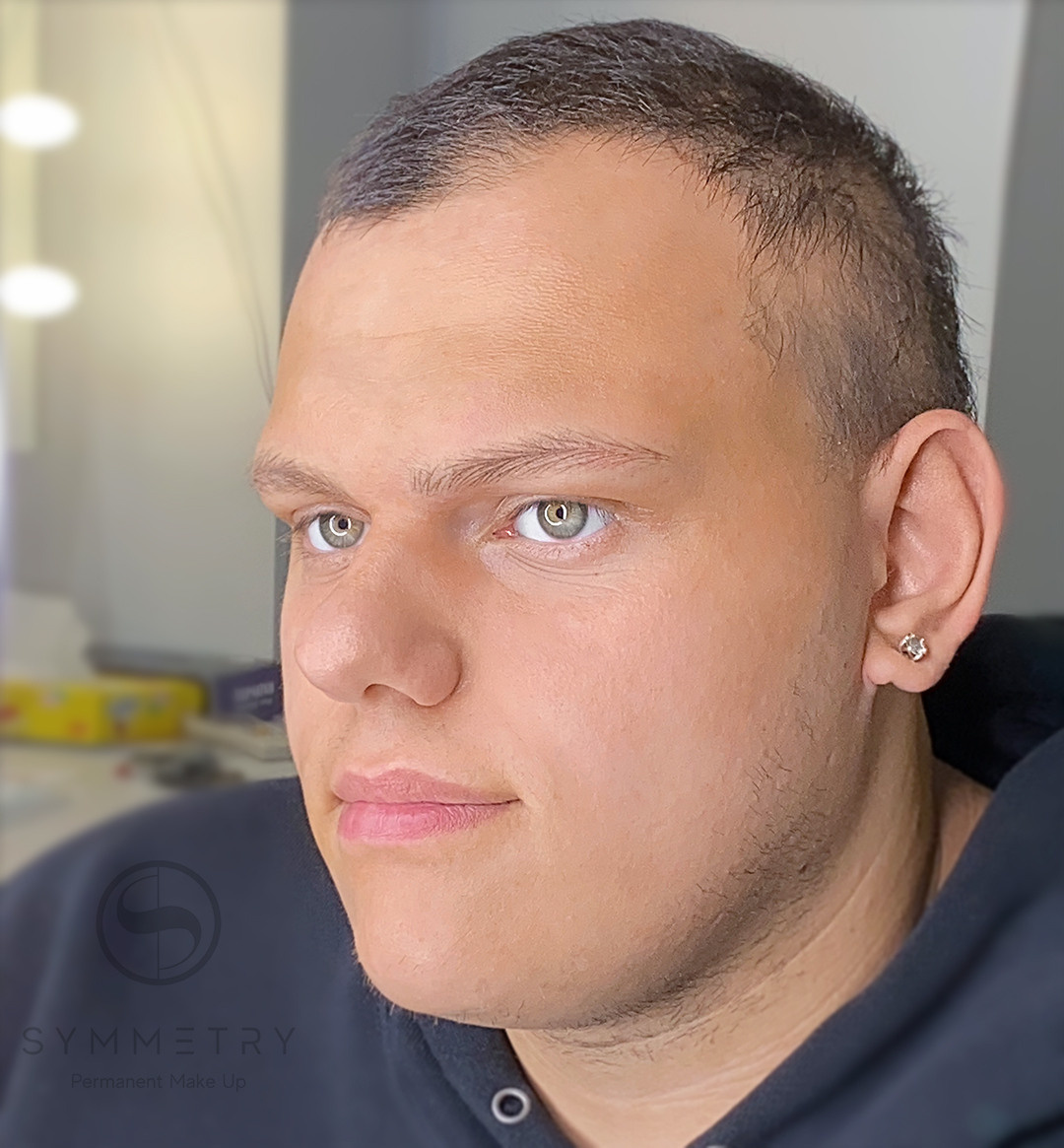 Олеся. Студия перманентного макияжа, косметологии и массажа SYMMETRY в Москве, м. Киевская