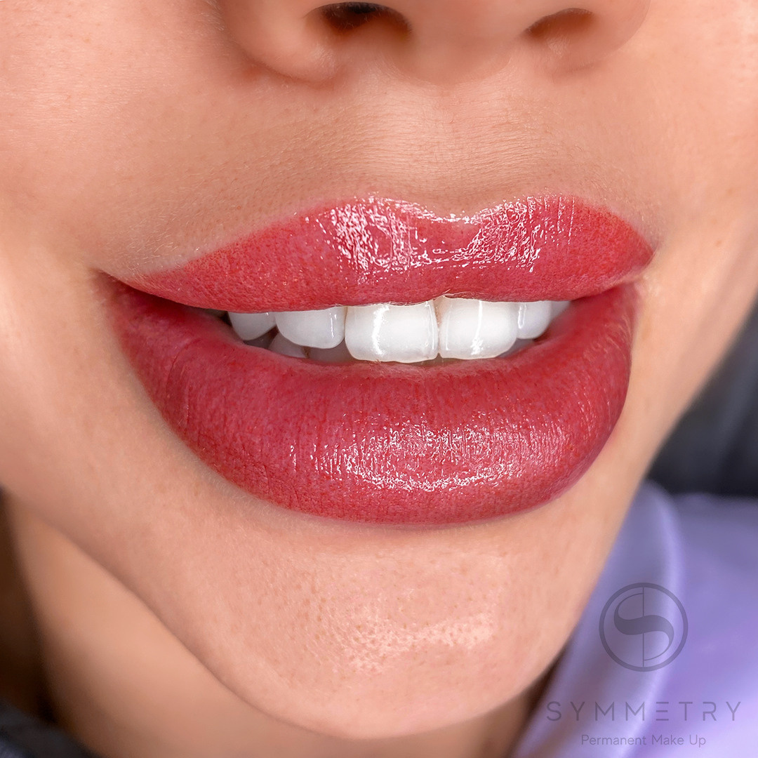 Олеся. Студия перманентного макияжа, косметологии и массажа SYMMETRY в Москве, м. Киевская