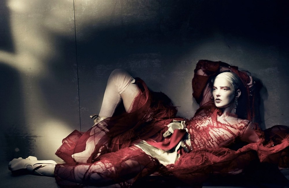 снимок Паоло Роверси в стиле Polaroid с нестабильной цветопередачей