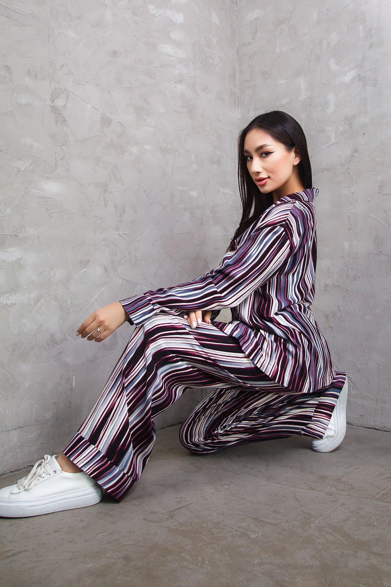 Реклама женской одежды. Натан Супервайзер по Продакшену