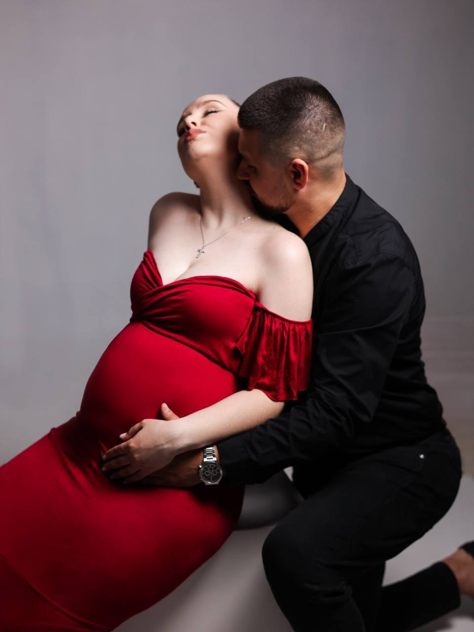 Фотосессия в красном стиле. Фотограф ANNA GEREIHAN